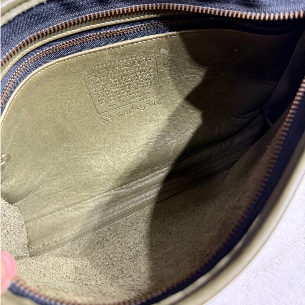 Vintage Coach 9944 Taylor Olive Green Crossbody - Picture 7 of 8